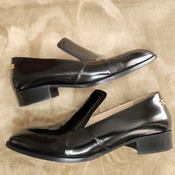 Chanel Black Pointed Toe Leather Loafers - Picture 4 of 12